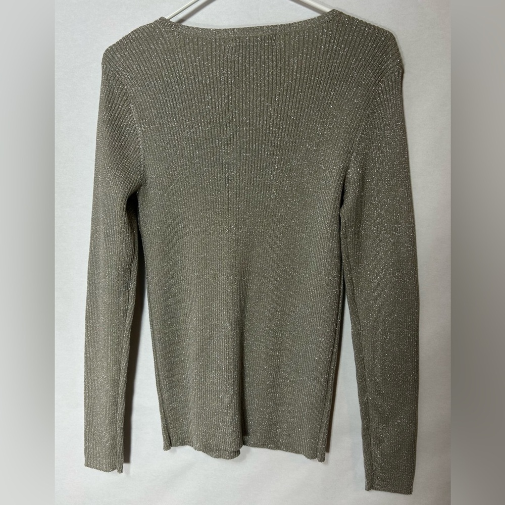 Ralph Lauren Women’s Long Sleeve Shimmering Gray/Silver V-Neck Sweater - Picture 5 of 6